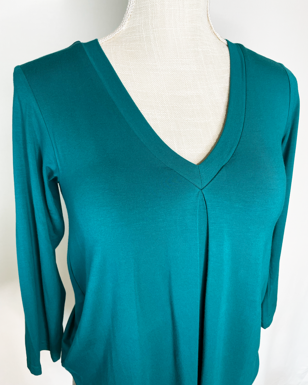 EILEEN V-Pleat Braless Bamboo 3/4 Sleeve Top side view - Teal color